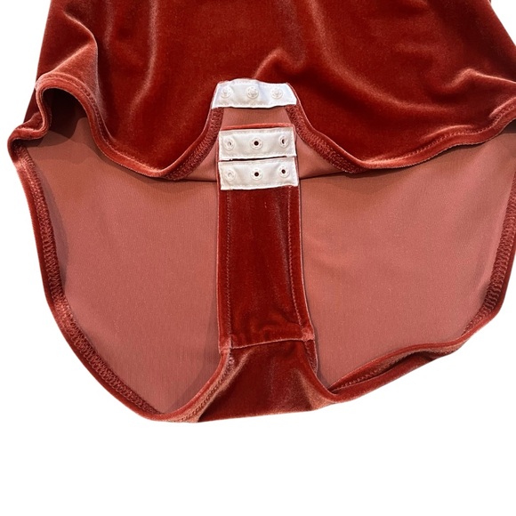 Madewell Rusty Orange Long Sleeve Velvet Wrap Bodysuit, Sz S - Picture 13 of 15